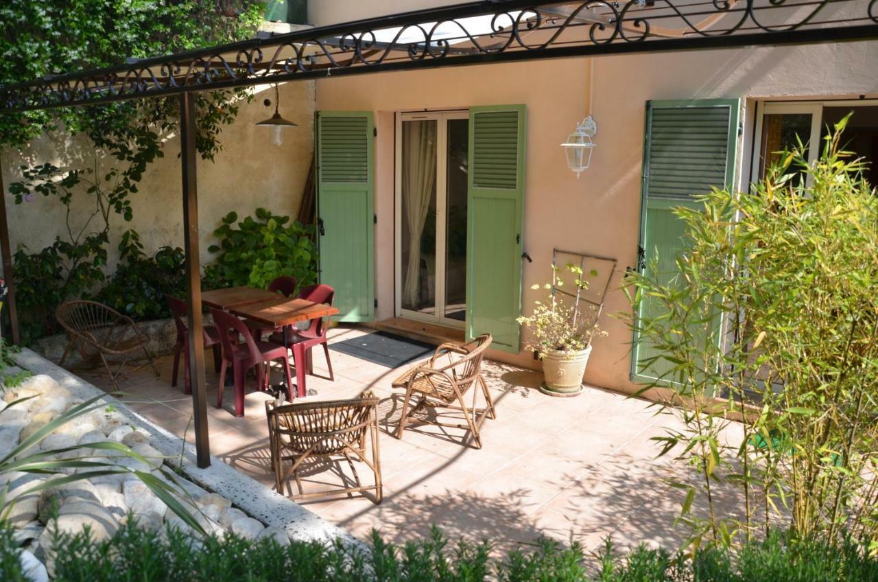 Au Vallon Rouge Saint-Paul-de-Vence Eksteriør billede